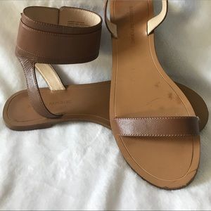 Cognac Brown Leather Sandals. 7.5. BR.